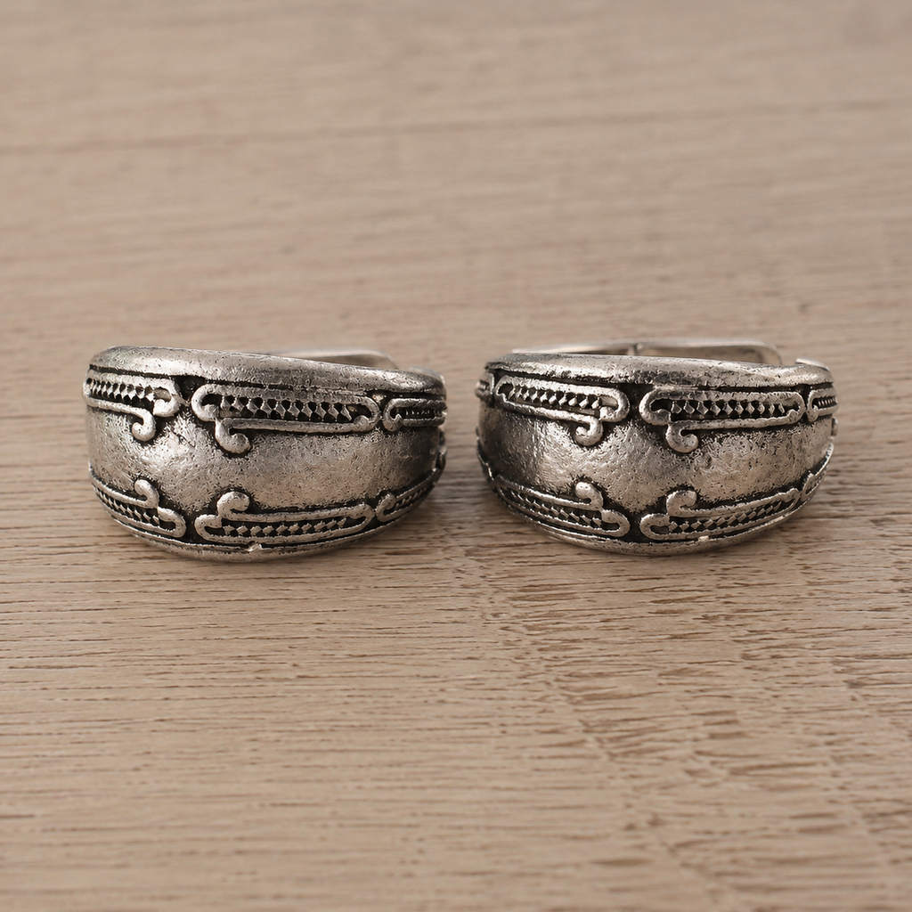 Western Scroll Hoop Earrings