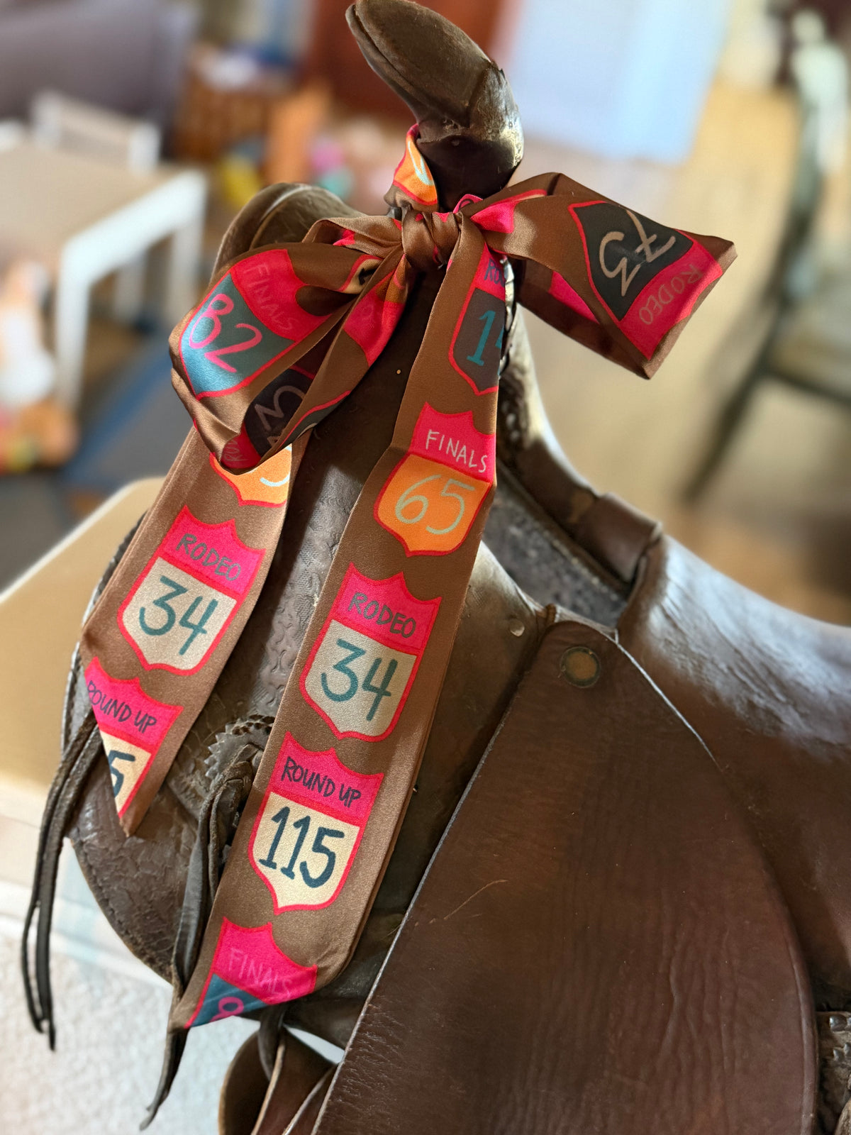 Rodeo Back Numbers Silk Twilly
